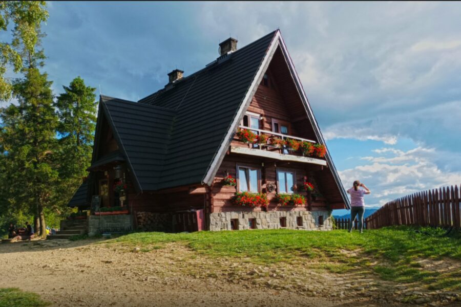 Bacówka PTTK na Maciejowej